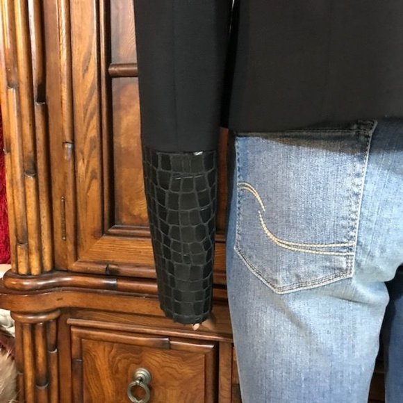 Anne Klein Paris Stroll Croc Embossed Faux Leather Zip Front Jacket - Picture 11 of 15